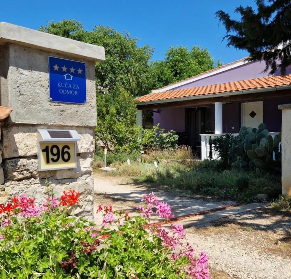 Charming Cozy Holliday House 2+2 Vila Valtura Casa de Férias